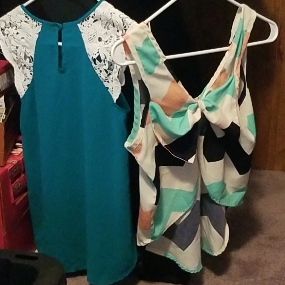 Blouses - Picture 2 of 2